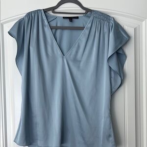 White House Black Market Blue Flutter Sleeve Ruffled Blouse Women’s Sz L